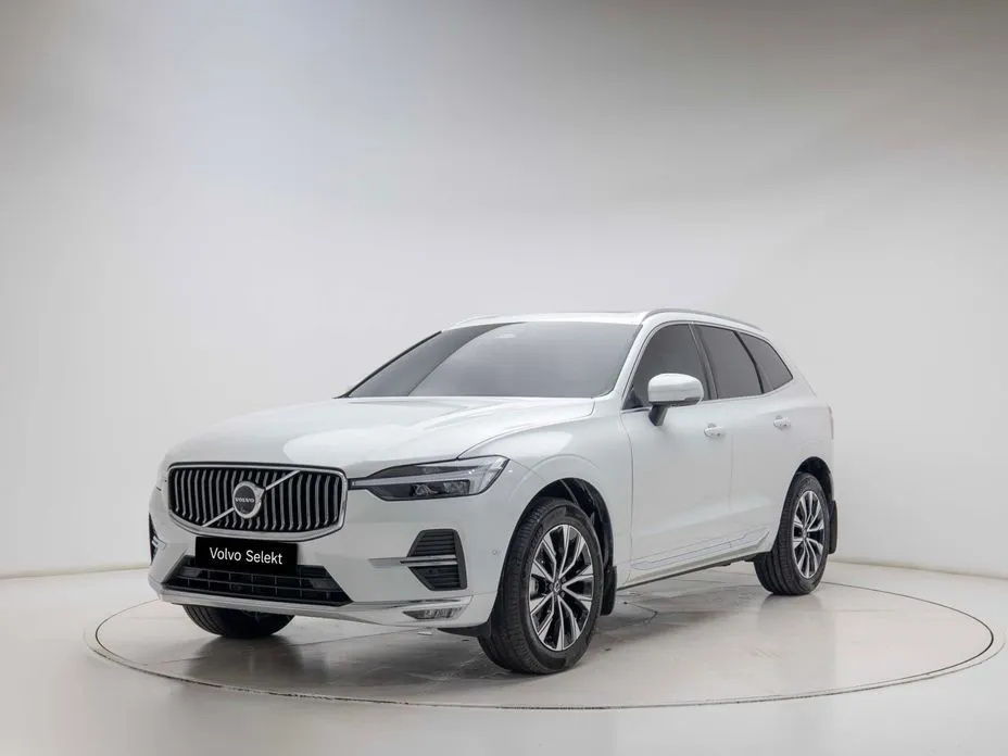 Volvo XC60 — фото 1