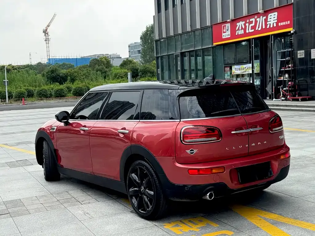 MINI Clubman — фото 4