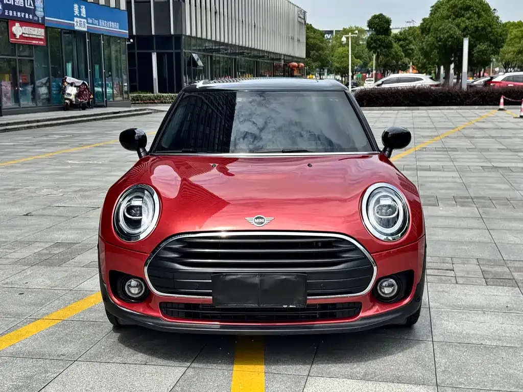 MINI Clubman — фото 3