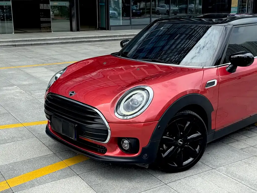 MINI Clubman — фото 7