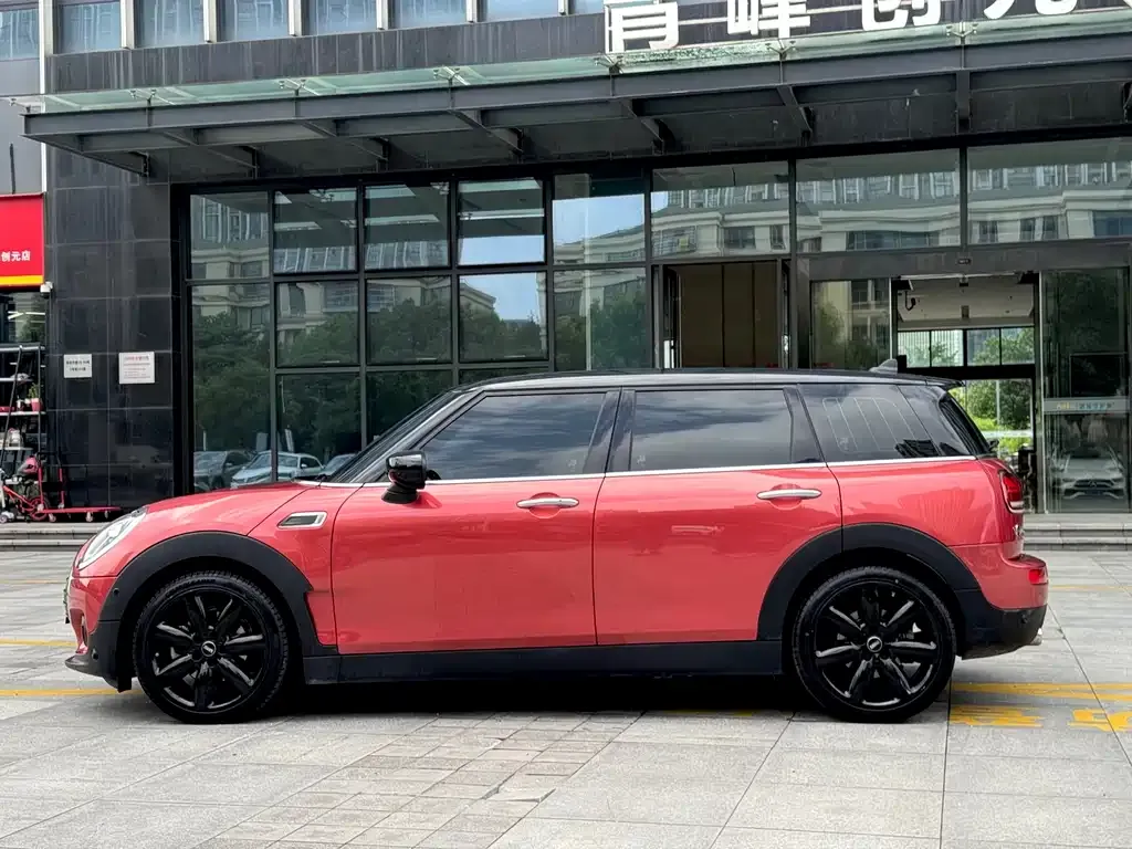MINI Clubman — фото 6