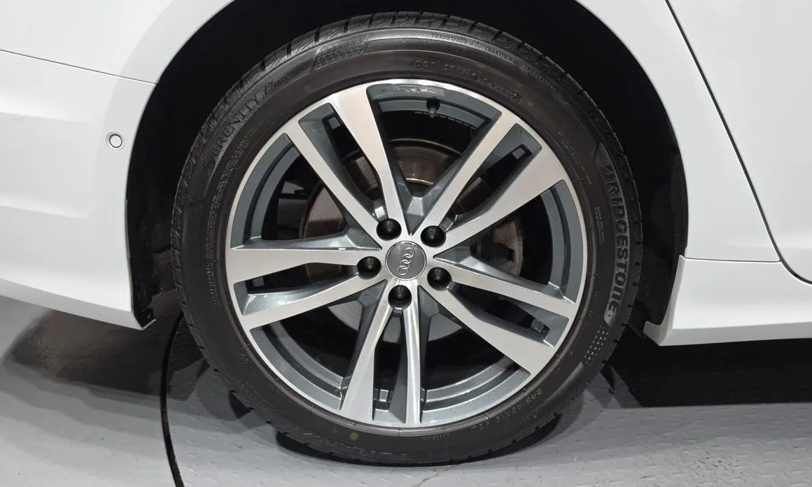 Audi A6 2021 из KR, фото 8