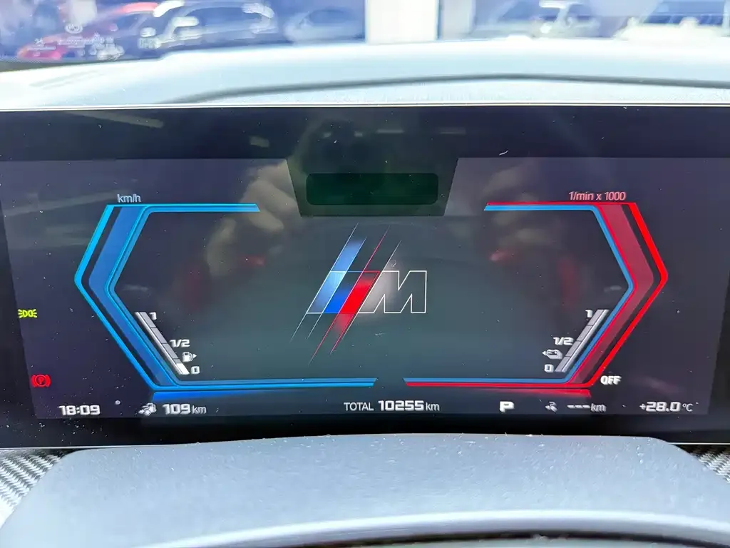 BMW XM — фото 3
