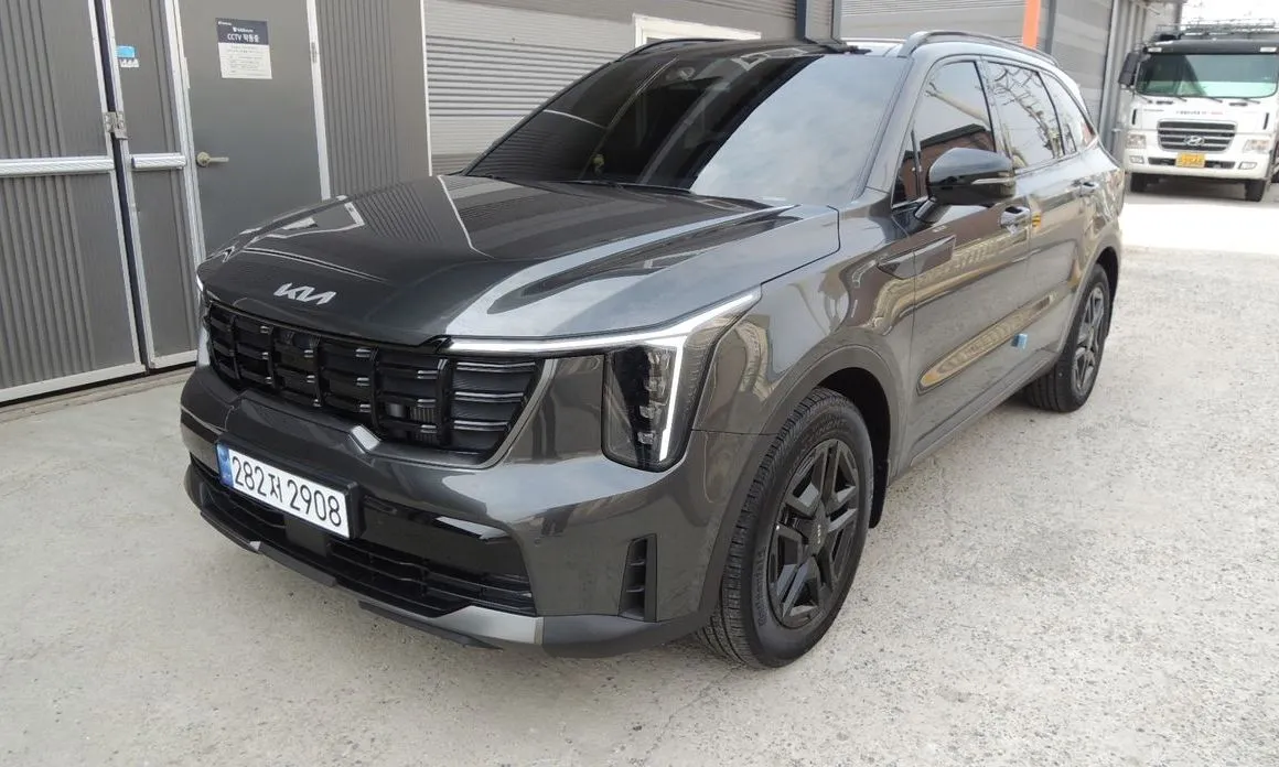 Kia Sorento — фото 1