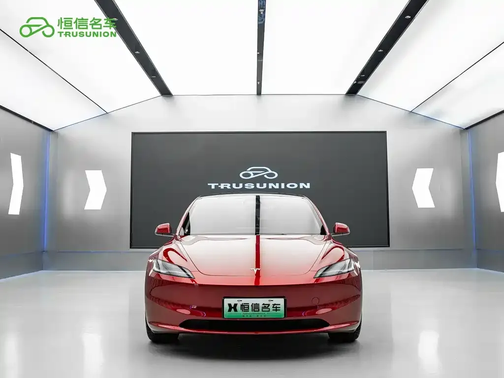 Tesla Model 3 — фото 6