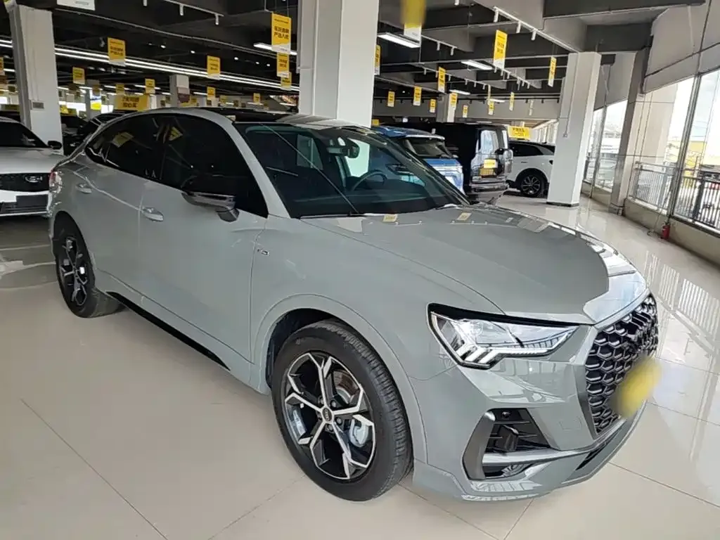 Audi Q3 Sportback — фото 9