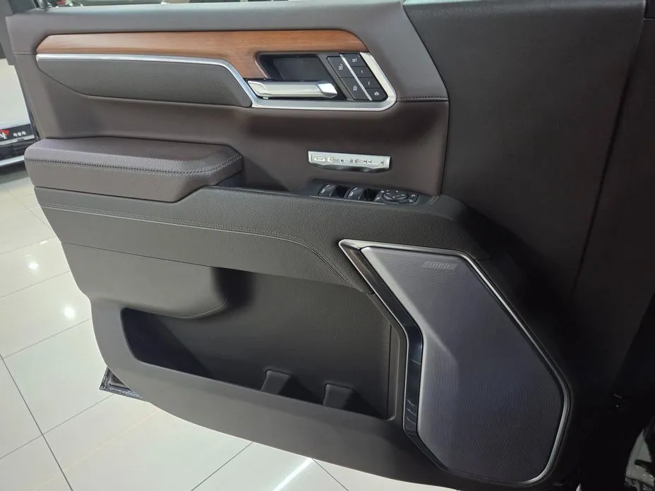 GMC Sierra — фото 3