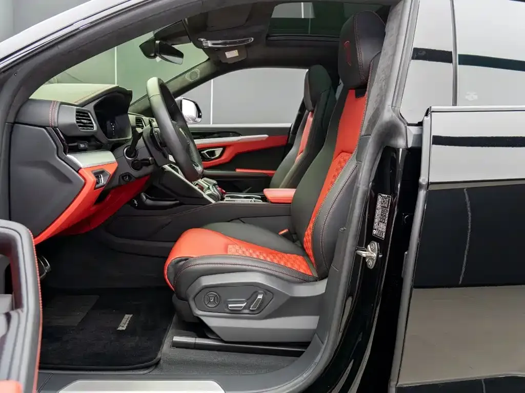 Lamborghini Urus — фото 8