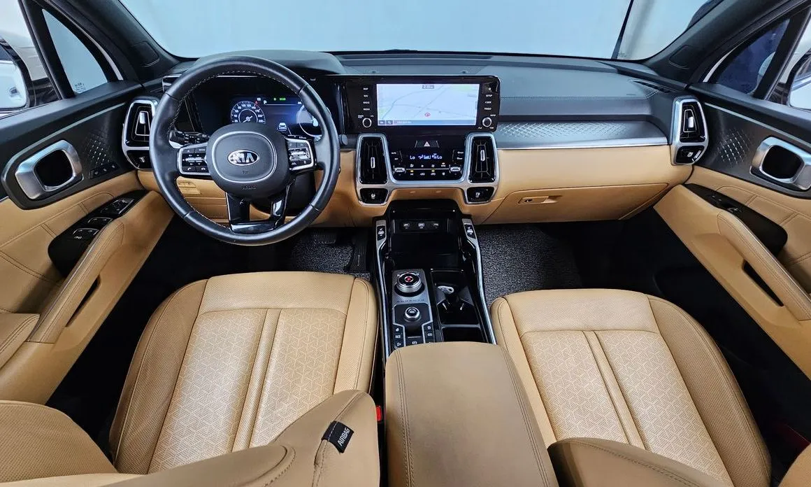 Kia Sorento — фото 9