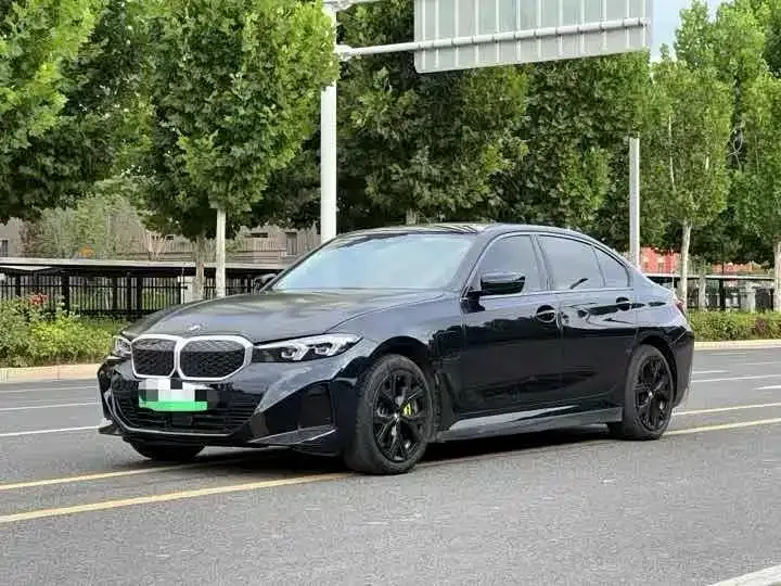 BMW i3 — фото 1