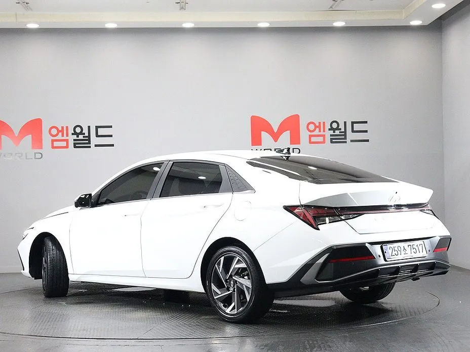 Hyundai AVANTE — фото 5