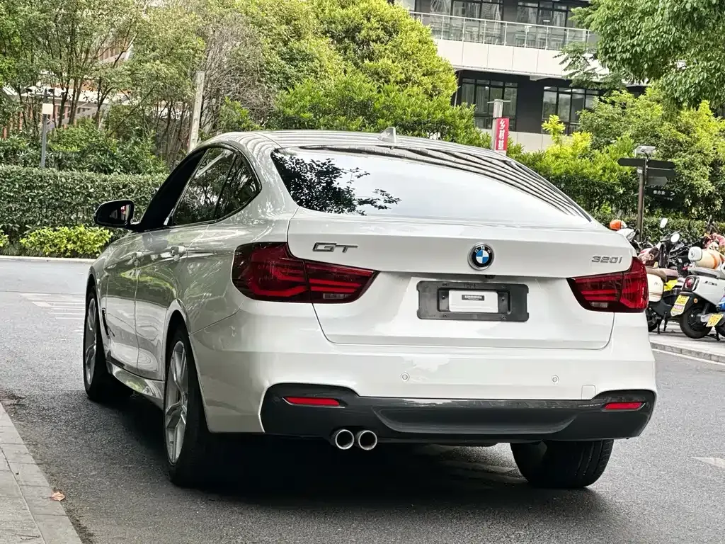 BMW 3 Series GT — фото 5