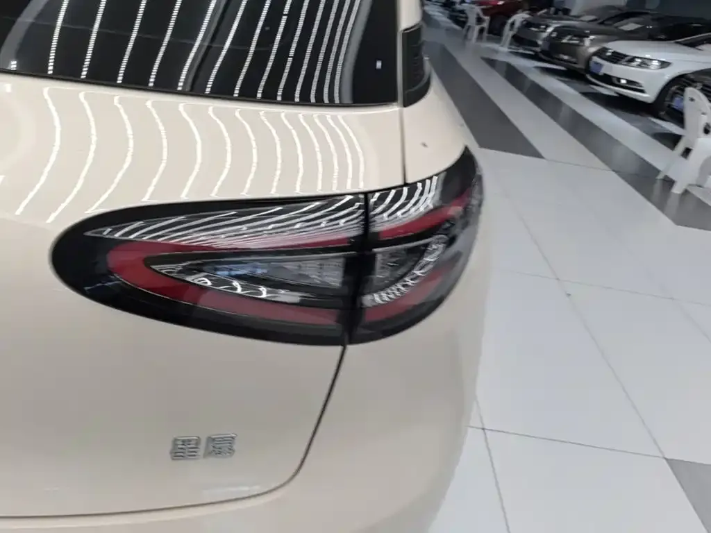 Geely Starburst — фото 10
