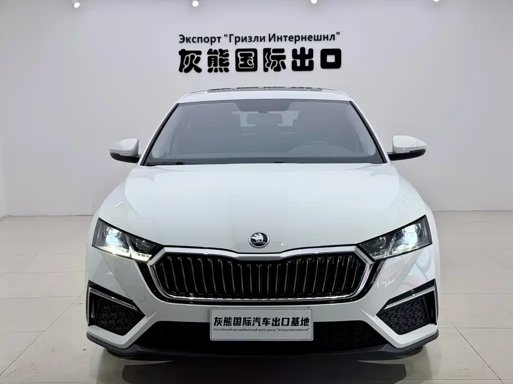 Skoda Octavia — фото 4