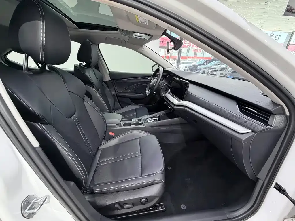 Skoda Octavia — фото 9