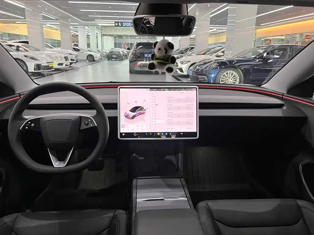 Tesla Model 3 — фото 4