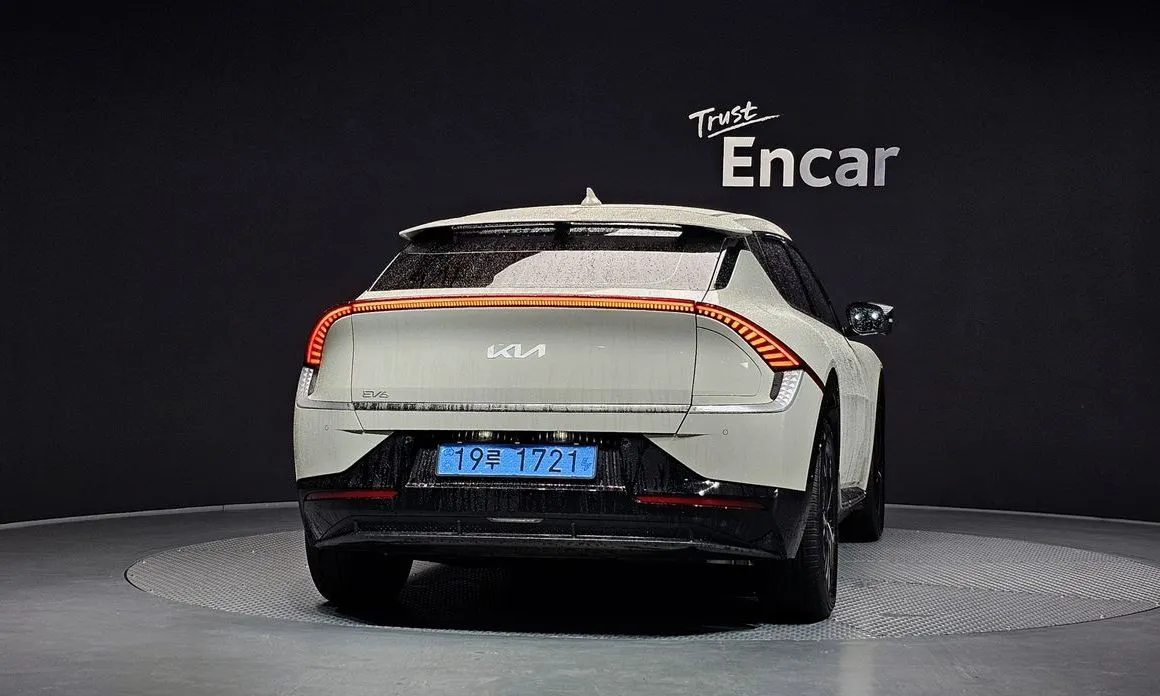 Kia EV6 — фото 7