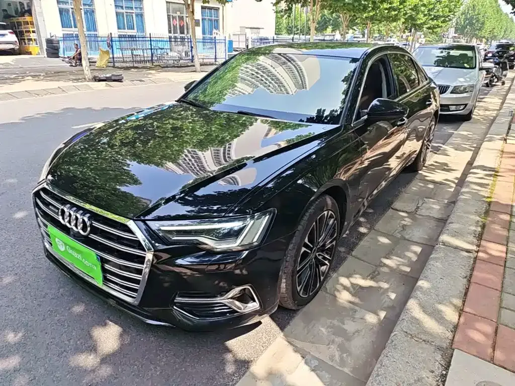 Audi A6L — фото 1