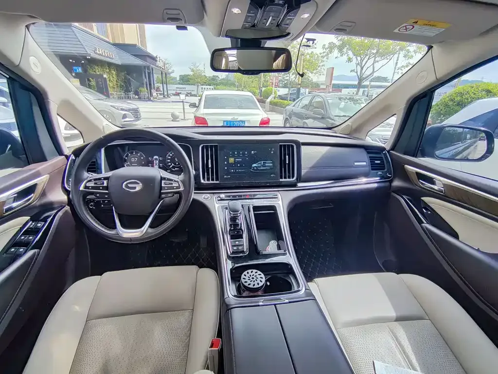 GAC Motor Trumpchi M8 — фото 9