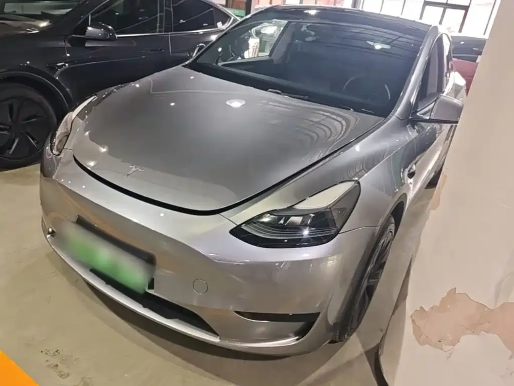 Tesla Model Y — фото 5