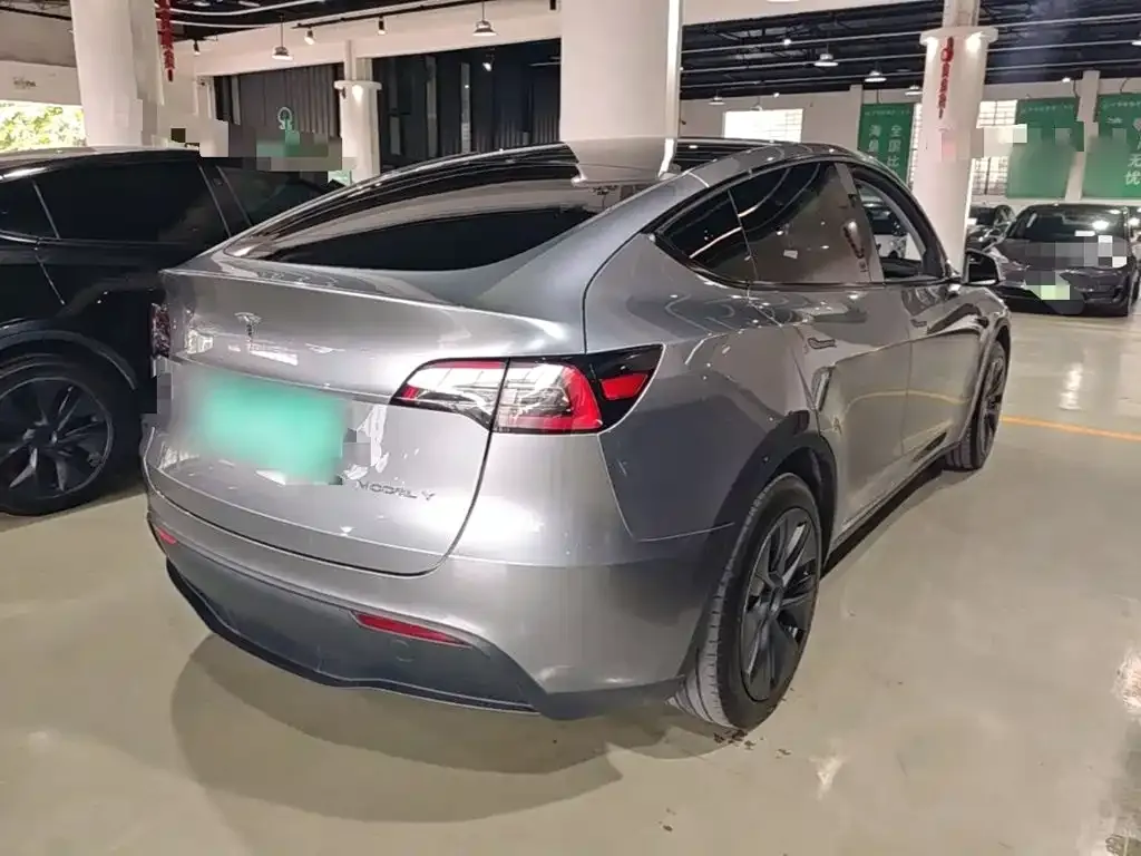 Tesla Model Y — фото 4