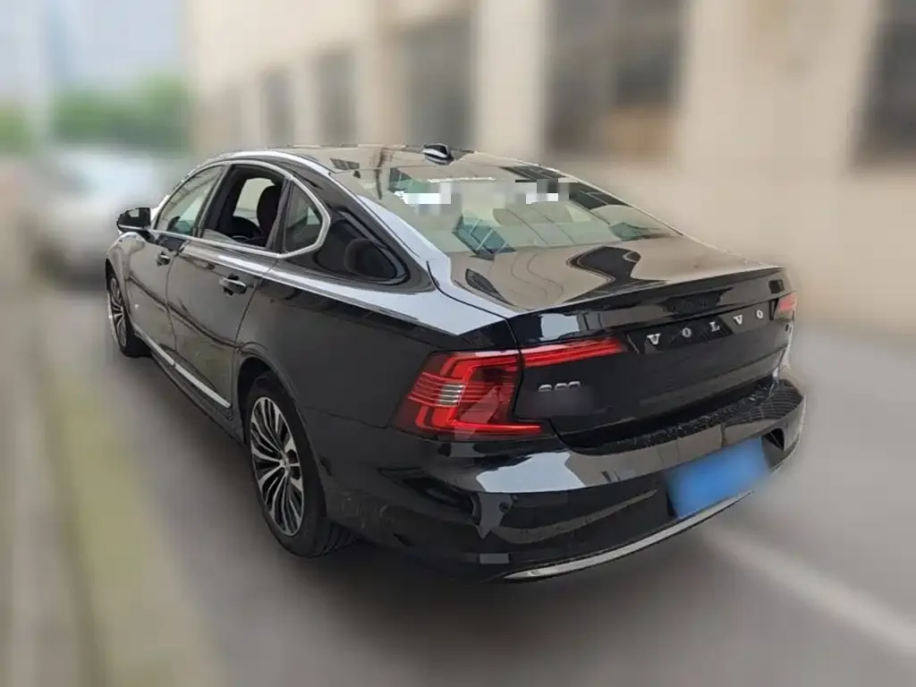 Volvo S90 2024 из CN, фото 10