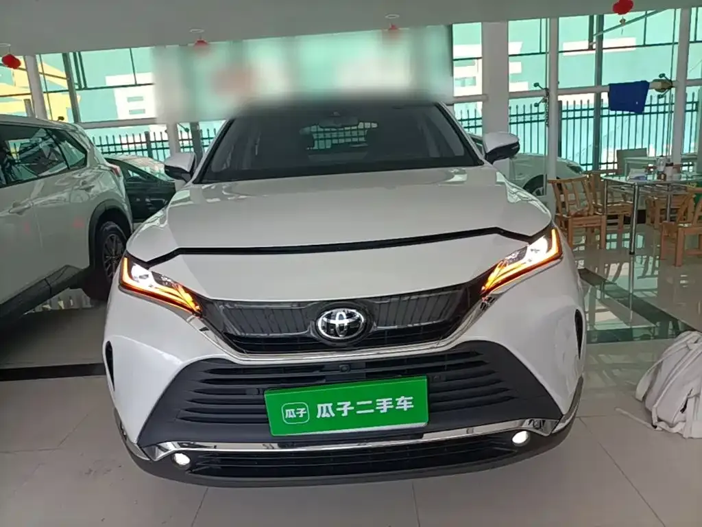 Toyota Harrier — фото 6