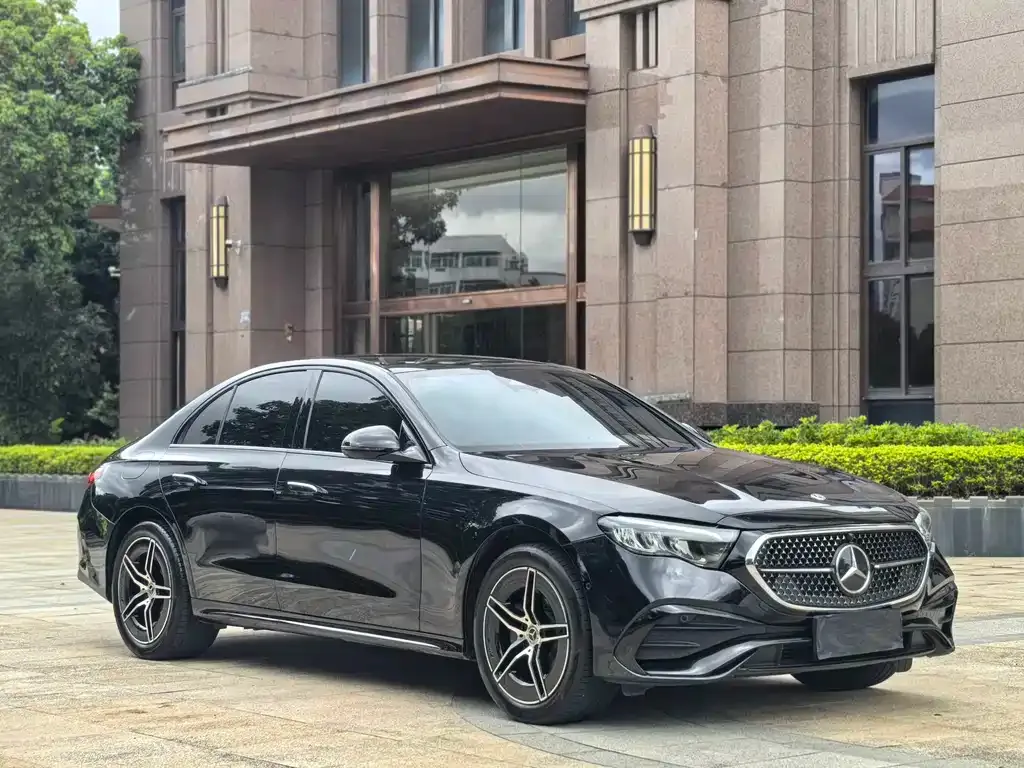 Mercedes-Benz E-Class (Import) — фото 2