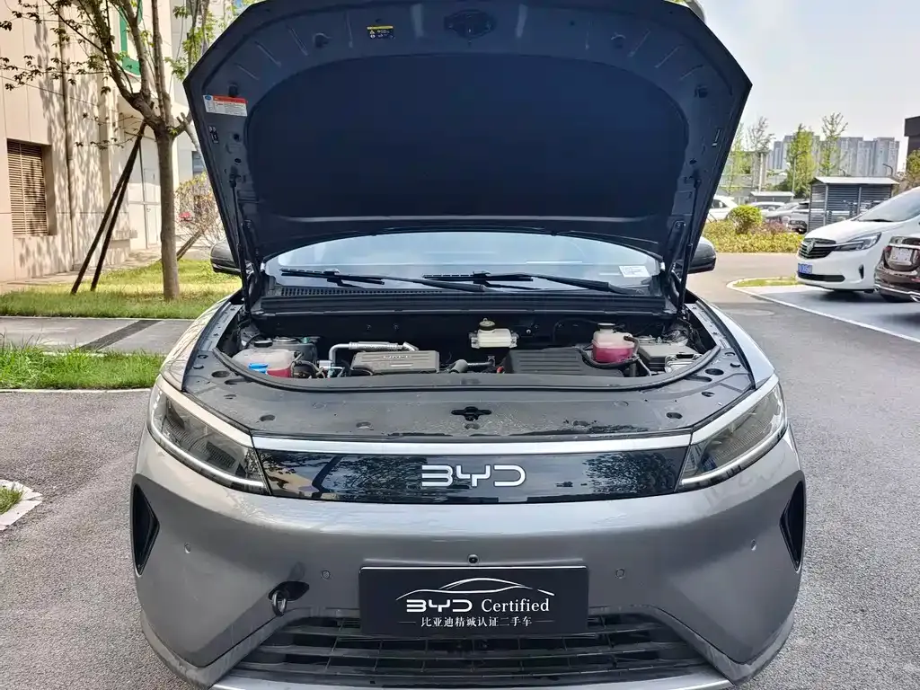 BYD Seal 05 DM-i — фото 8