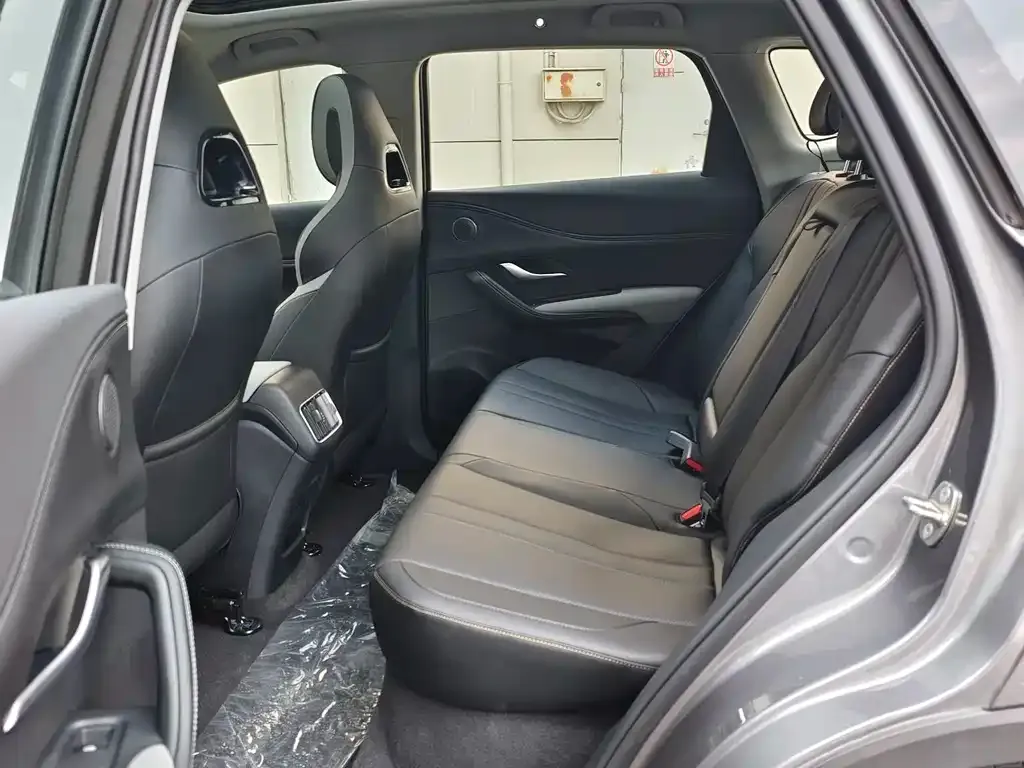BYD Seal 05 DM-i — фото 2