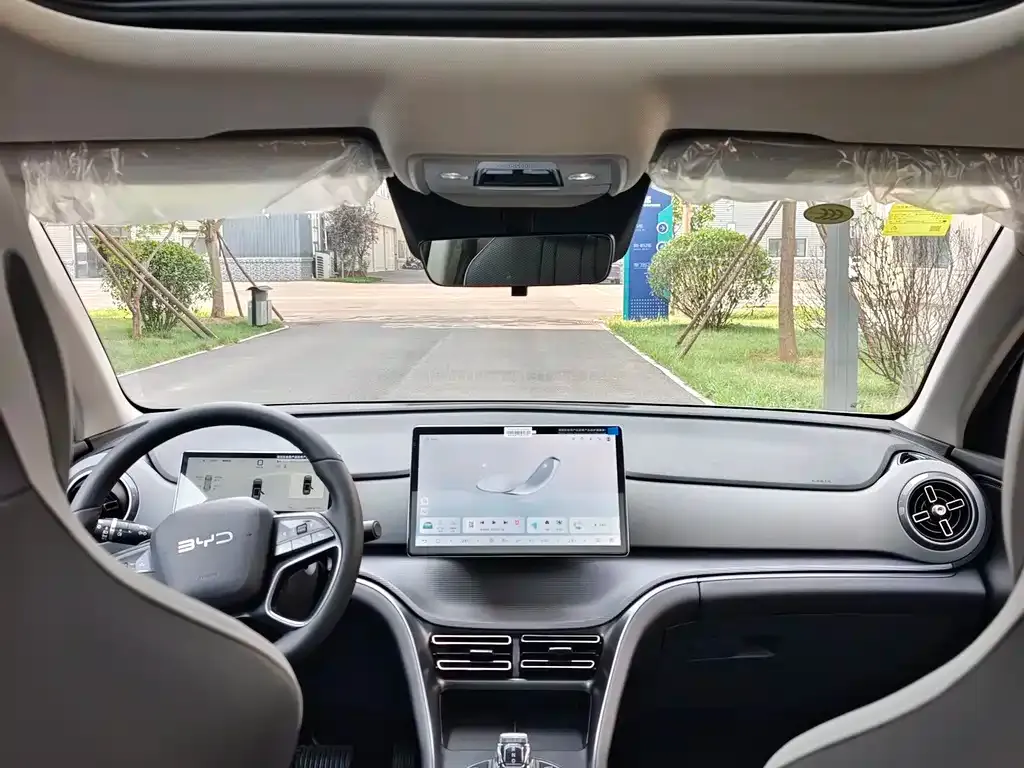 BYD Seal 05 DM-i — фото 3