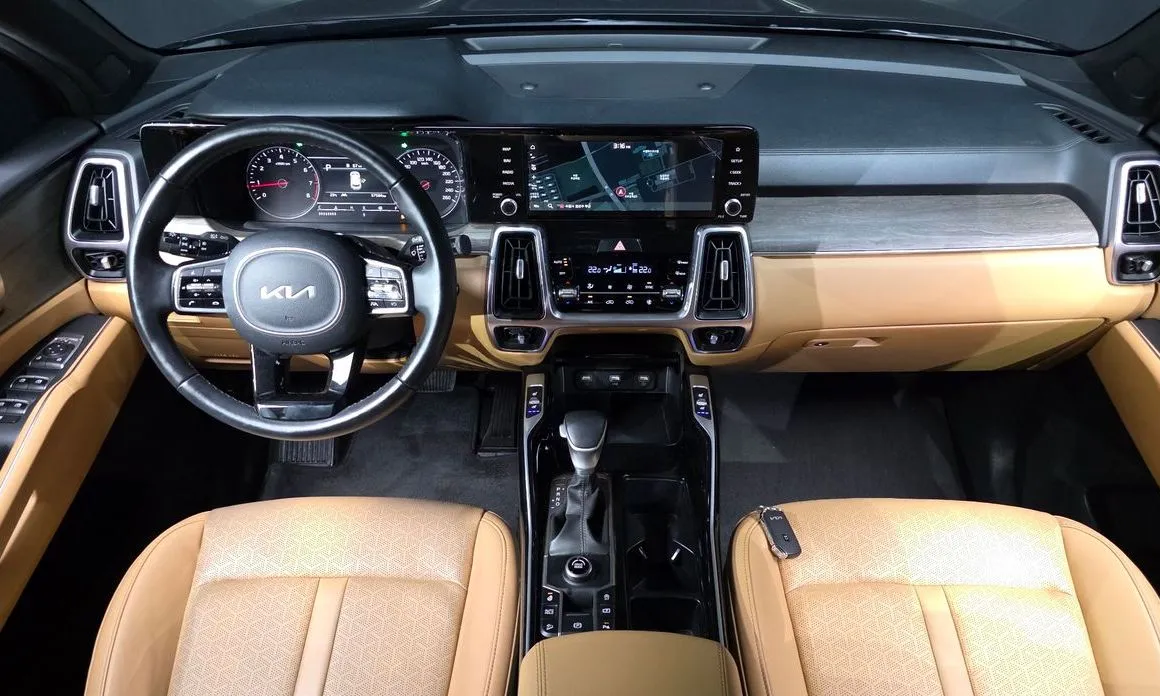 Kia Sorento — фото 10