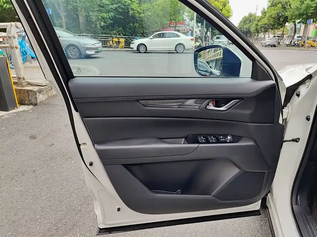 Mazda CX-5 2024 из CN, фото 4