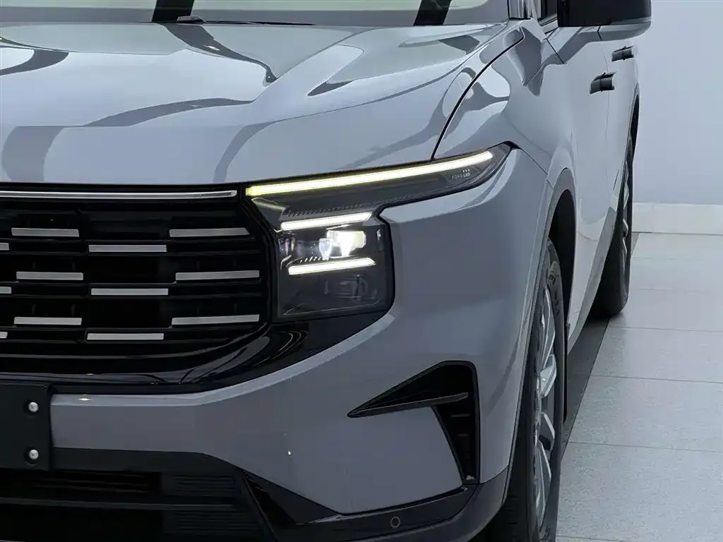 Ford Edge — фото 3