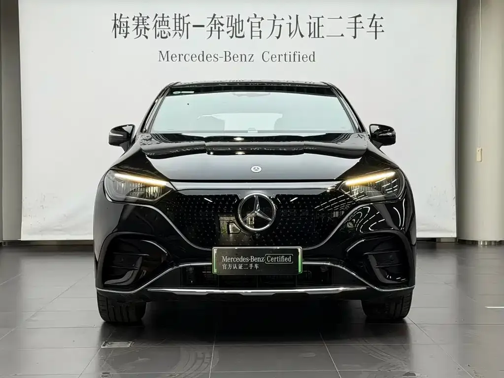 Mercedes-Benz EQE SUV — фото 3