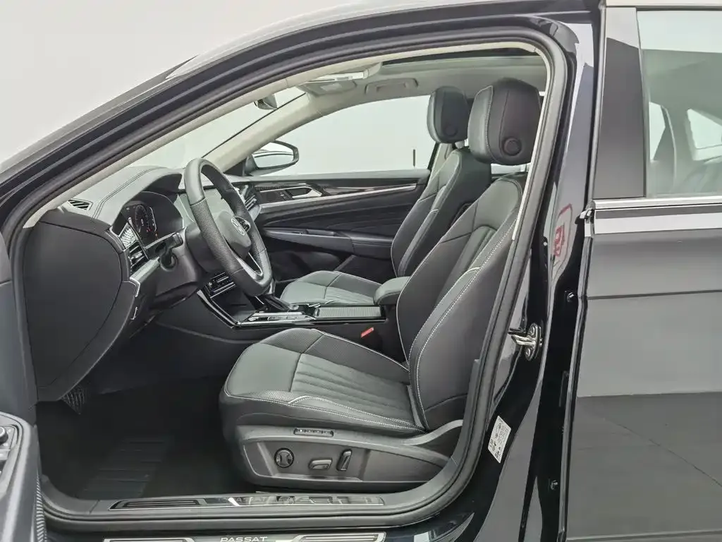 Volkswagen Passat — фото 6