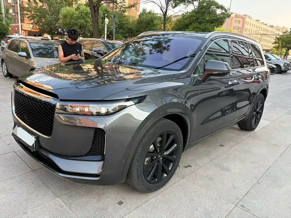 Li Auto ONE