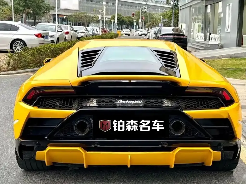 Lamborghini Huracan — фото 7
