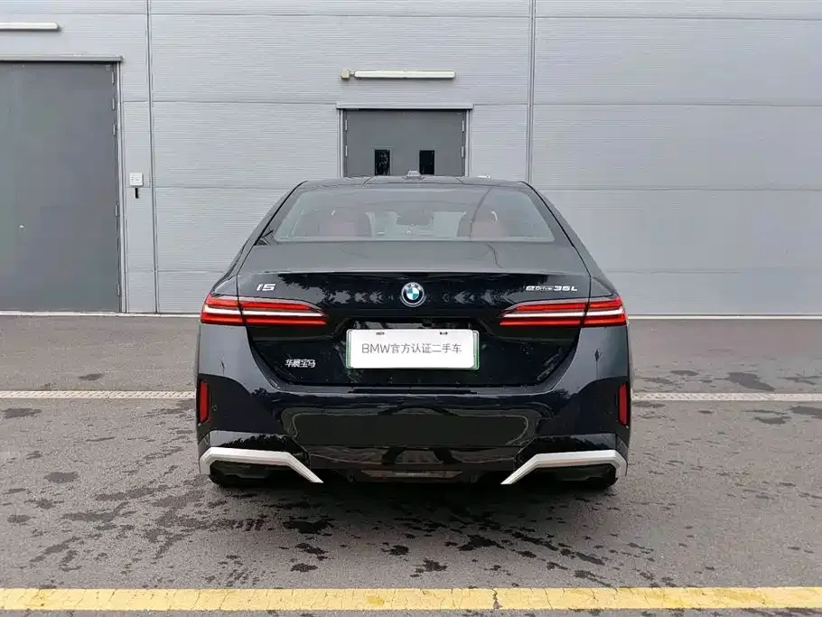 BMW i5 — фото 7