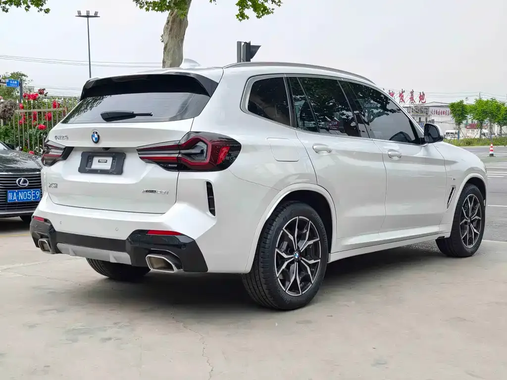 BMW X3 — фото 9