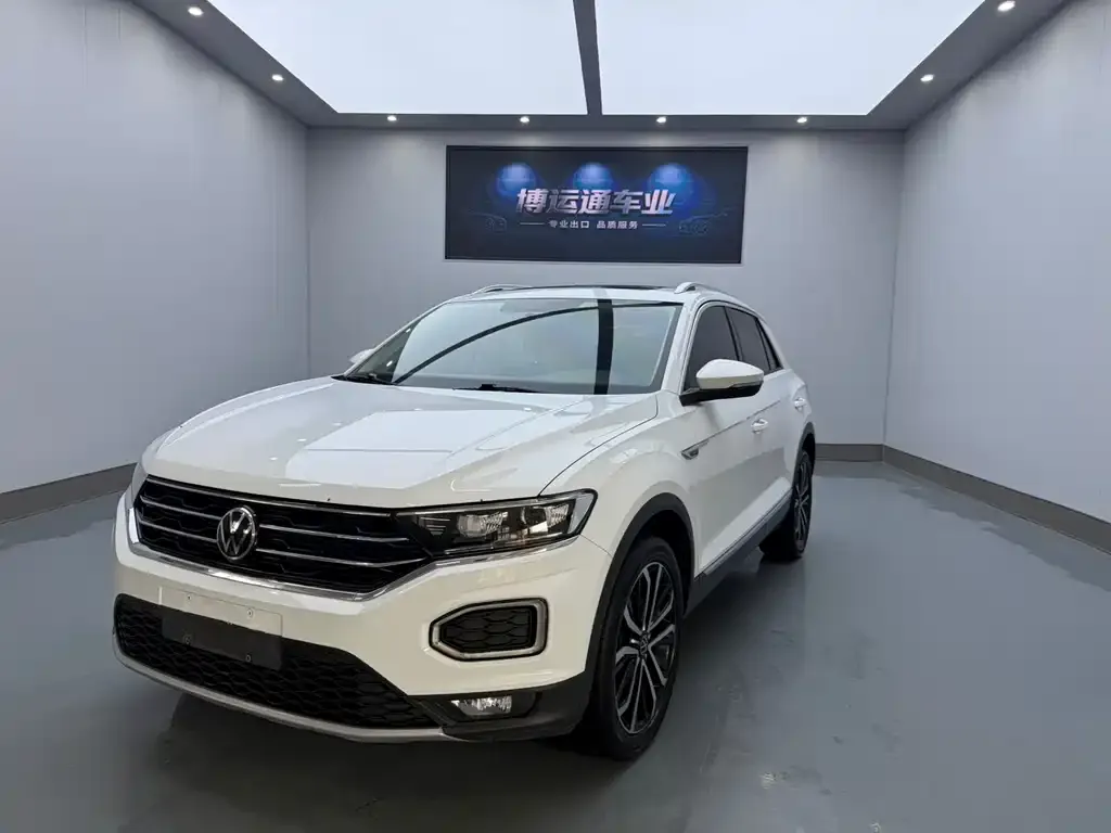 Volkswagen T-Roc — фото 1