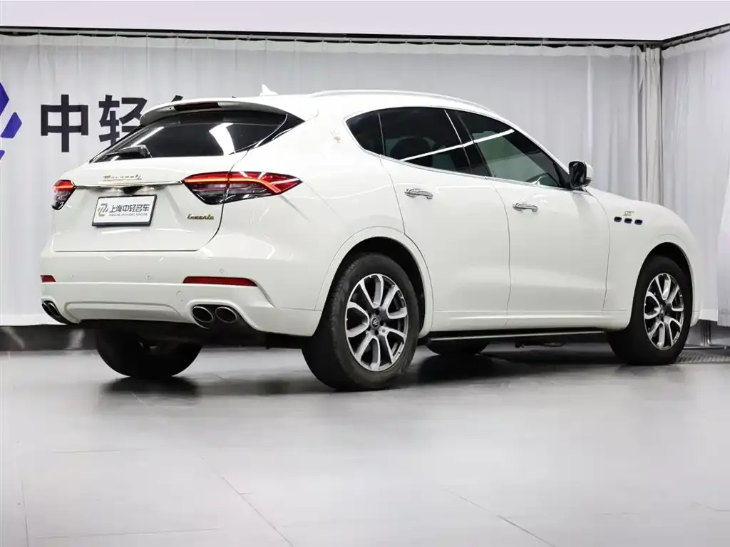 Maserati Levante — фото 4