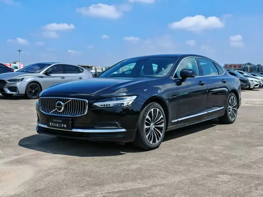 Volvo S90 — фото 1