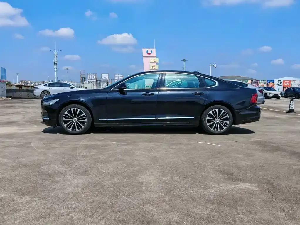 Volvo S90 — фото 4