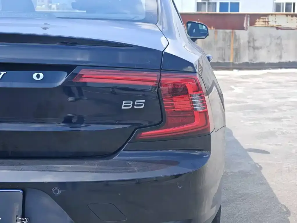 Volvo S90 — фото 7