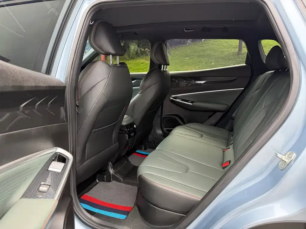 Geely Boyue 2024 из CN, фото 4