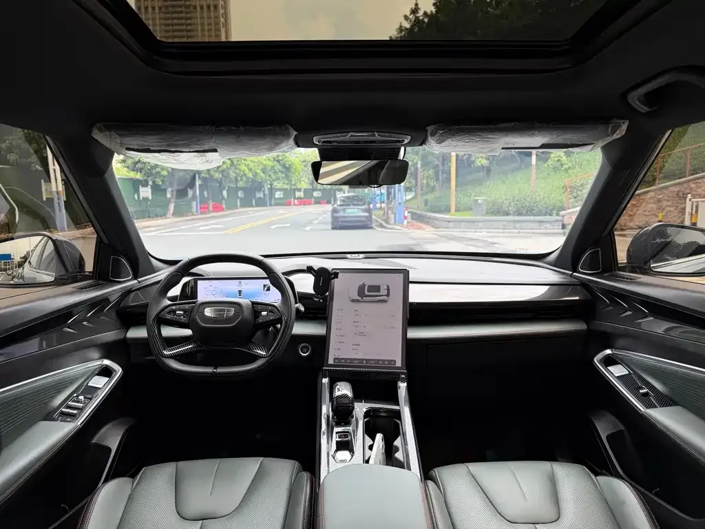 Geely Boyue 2024 из CN, фото 2