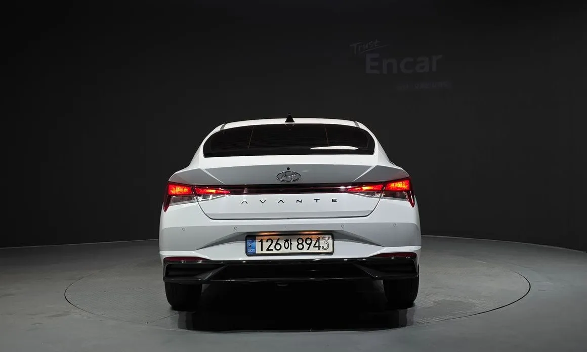 Hyundai AVANTE — фото 2