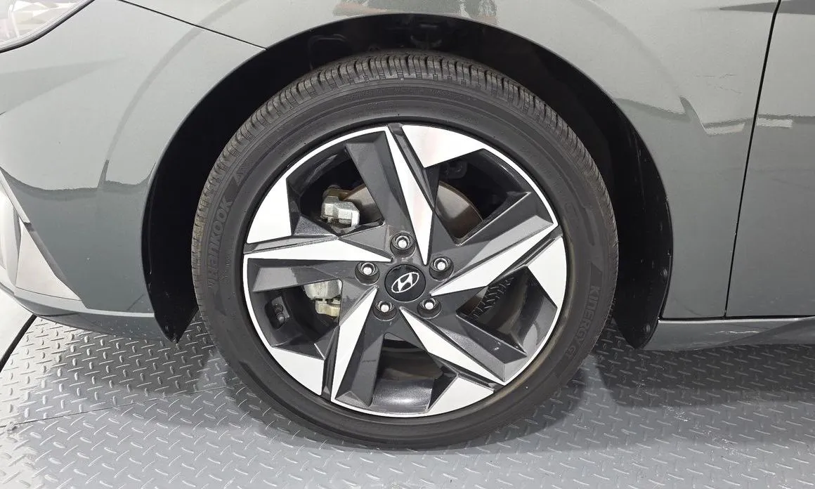 Hyundai AVANTE — фото 9