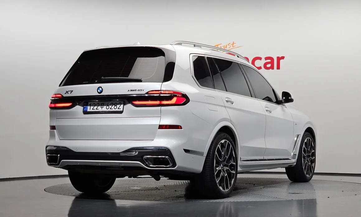 BMW X7 — фото 2